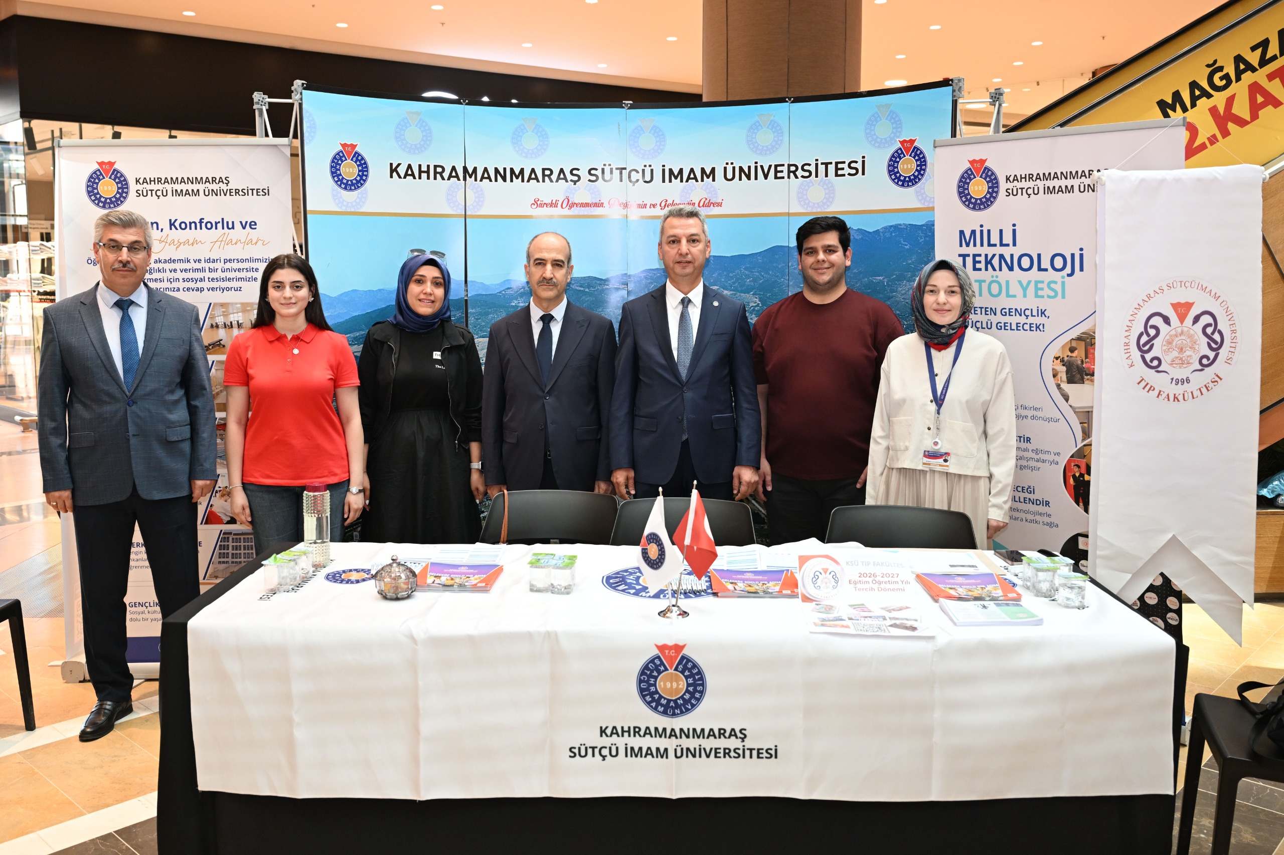 KSÜ Piazza AVM’de düzenlenen tercih ve tanıtım günlerinde yerini aldı