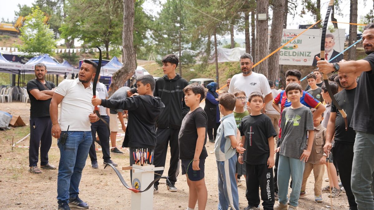 Büyükşehir’den Baba ve Oğullara Doğayla İç İçe Unutulmaz Kamp Deneyimi