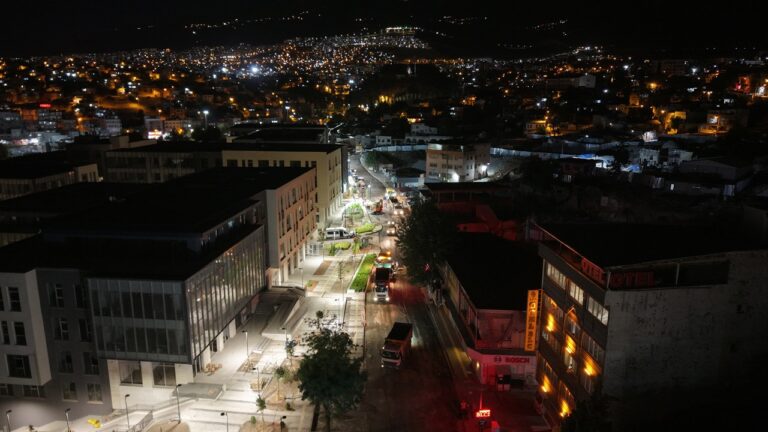 Büyükşehir, Şeyh Adil Caddesi’ni Baştan Sona Yenileniyor
