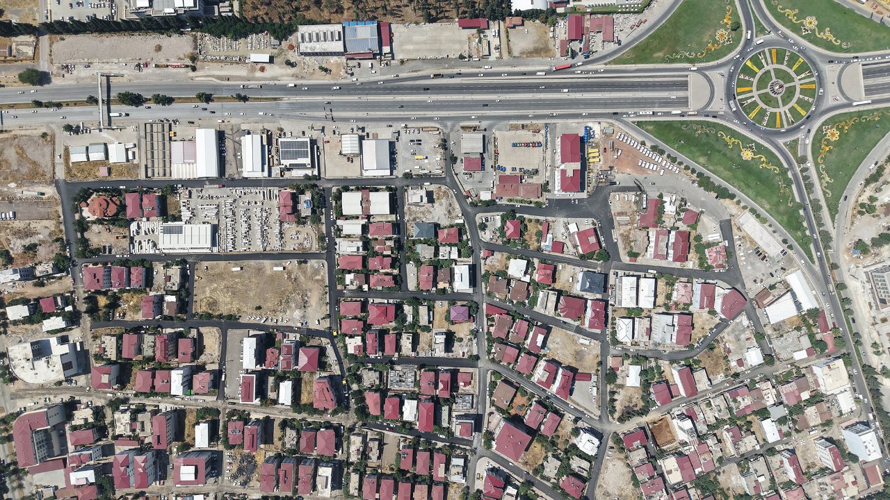 Büyükşehir Bu Hafta 22 Farklı Noktada Asfalt Mesaisinde