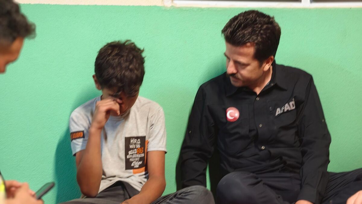 Kahramanmaraş Andırın’da kaybolan 12 yaşındaki çocuk AFAD ekiplerince sağ olarak bulundu