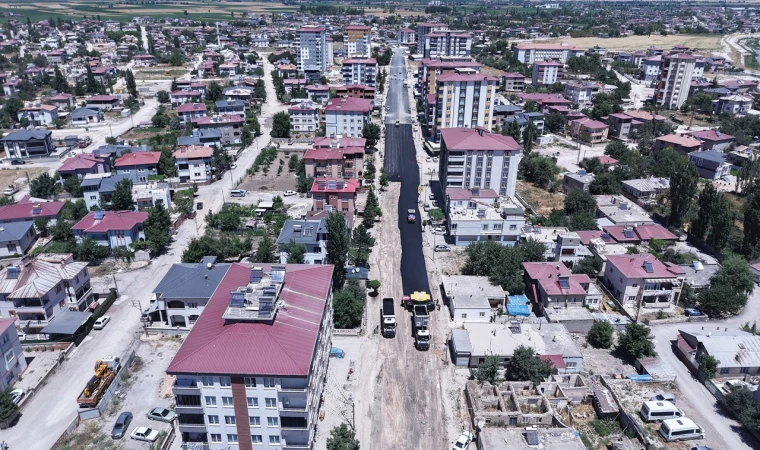 Büyükşehir, Elbistan Darende Caddesi’nde Dönüşüm Başlattı
