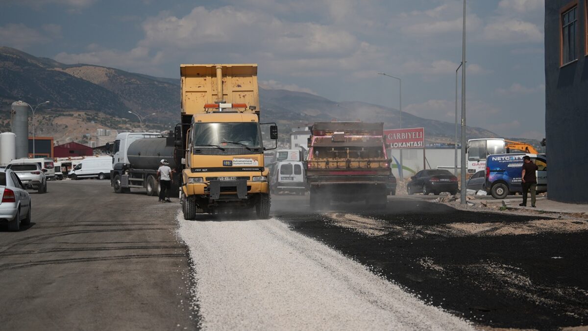 Yeni Sanayi Sitesi’nin Yolları Büyükşehir ile Yenileniyor