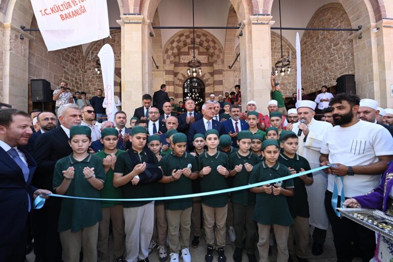 Asırlık 5 Camii Restorasyonun Ardından Yeniden İbadete Açıldı
