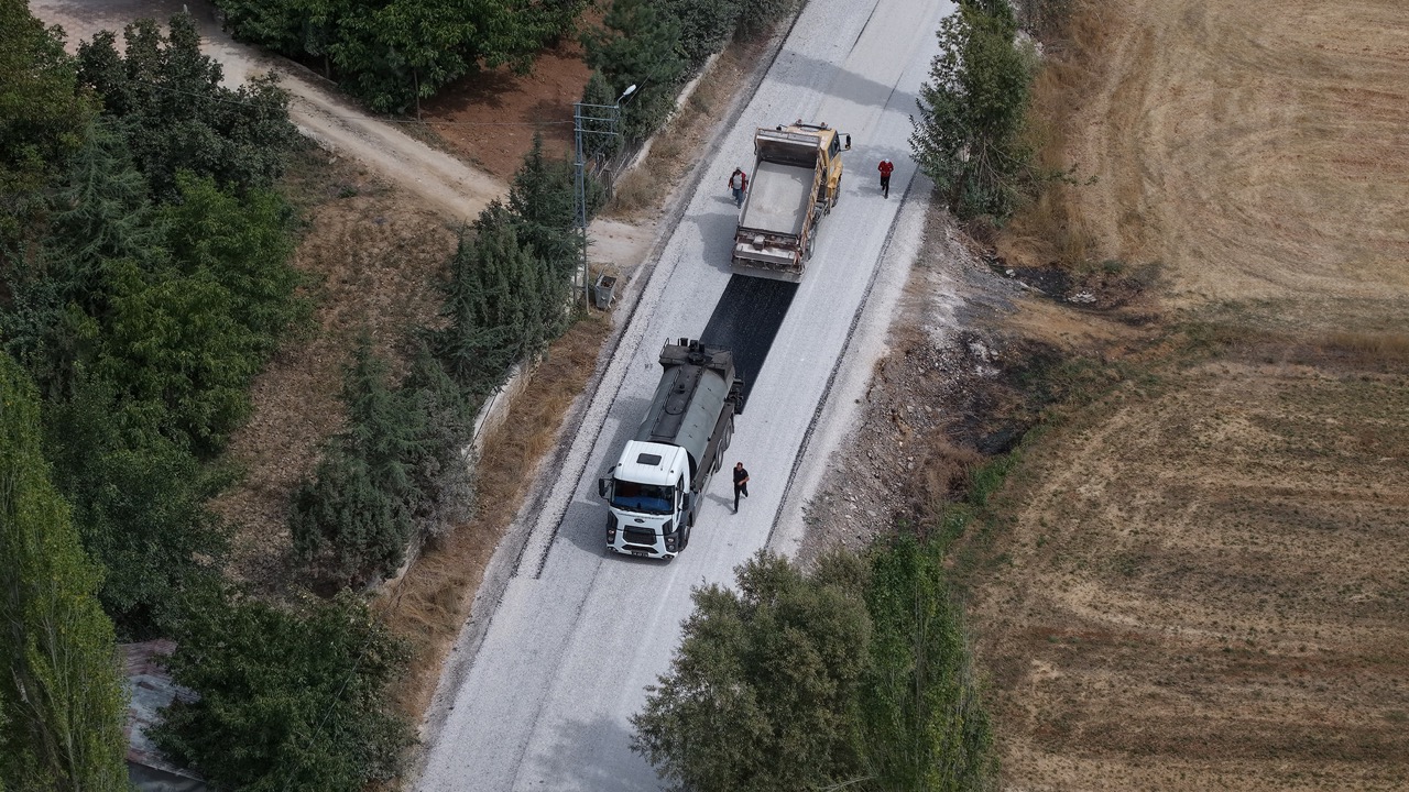Büyükşehir, Göksun Kırsalında Ulaşıma Güç Katan Yol Yatırımını Tamamladı